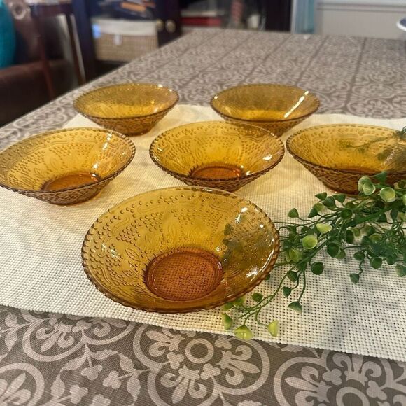 Vintage No Brand Amber Glass Fruit / Dessert  Bowl Set of 6 Textured Fairy Glass - Picture 8 of 9